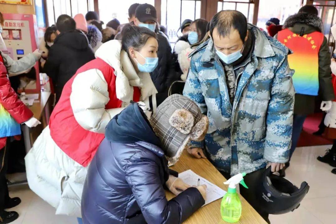 明日方舟资深干员tag搭配_明日方舟资深干员搭配支援_明日方舟资深干员词条一览
