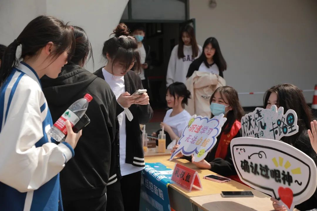 非日常的闷绝游戏社长_社长游戏视频解说_社长玩游戏
