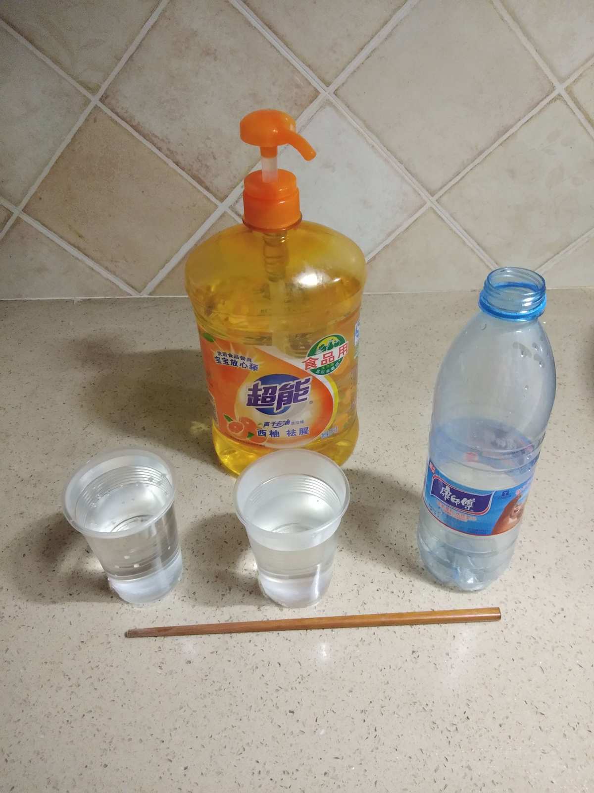 泡泡水制作方法简单_泡泡水的制作方法_吹的泡泡水制作方法