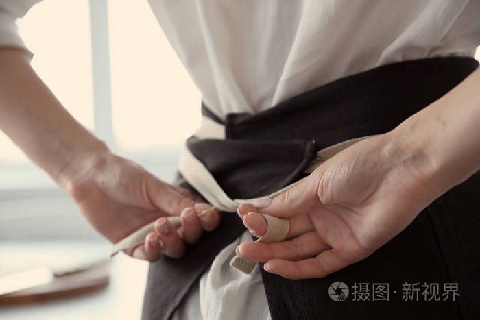 报复游戏 绑来的女佣_用执着来报复_报复游戏绑来女佣txt