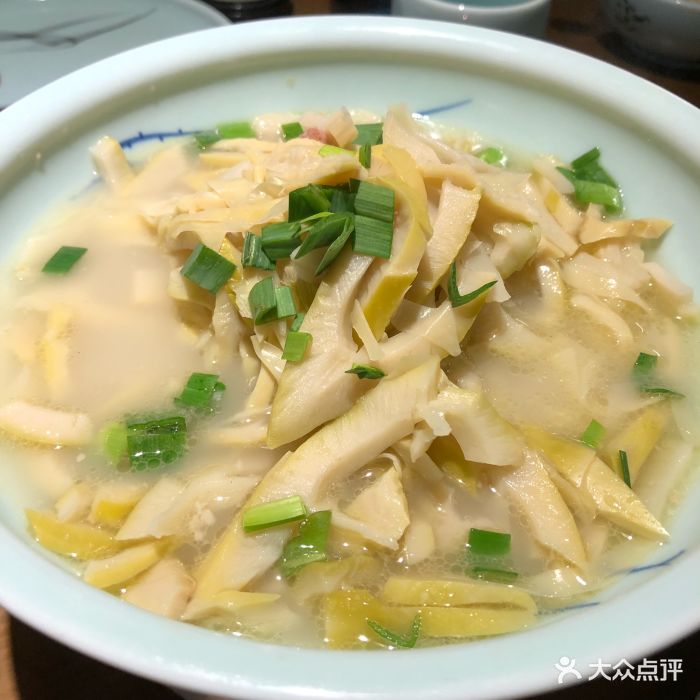 古穿今全民偶像酸笋鸡皮汤_酸笋鸡皮汤_全民偶像酸笋鸡皮汤