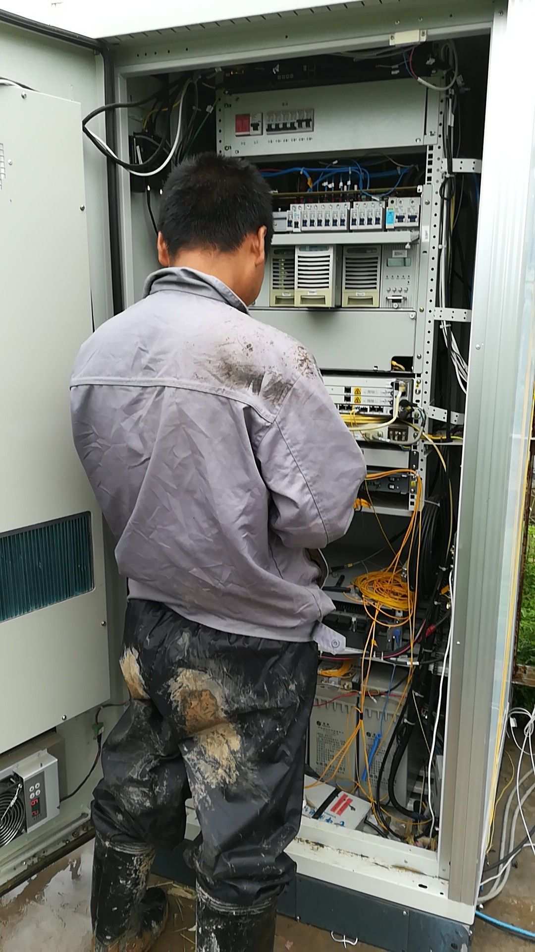 明日方舟中资深干员_明日方舟资深干员tag最新_明日方舟资深干员tag搭配
