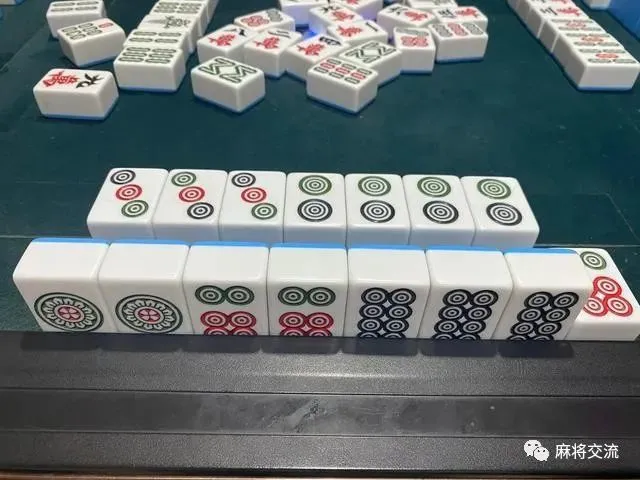 打麻将游戏_麻将游戏4人打_麻将闯关游戏