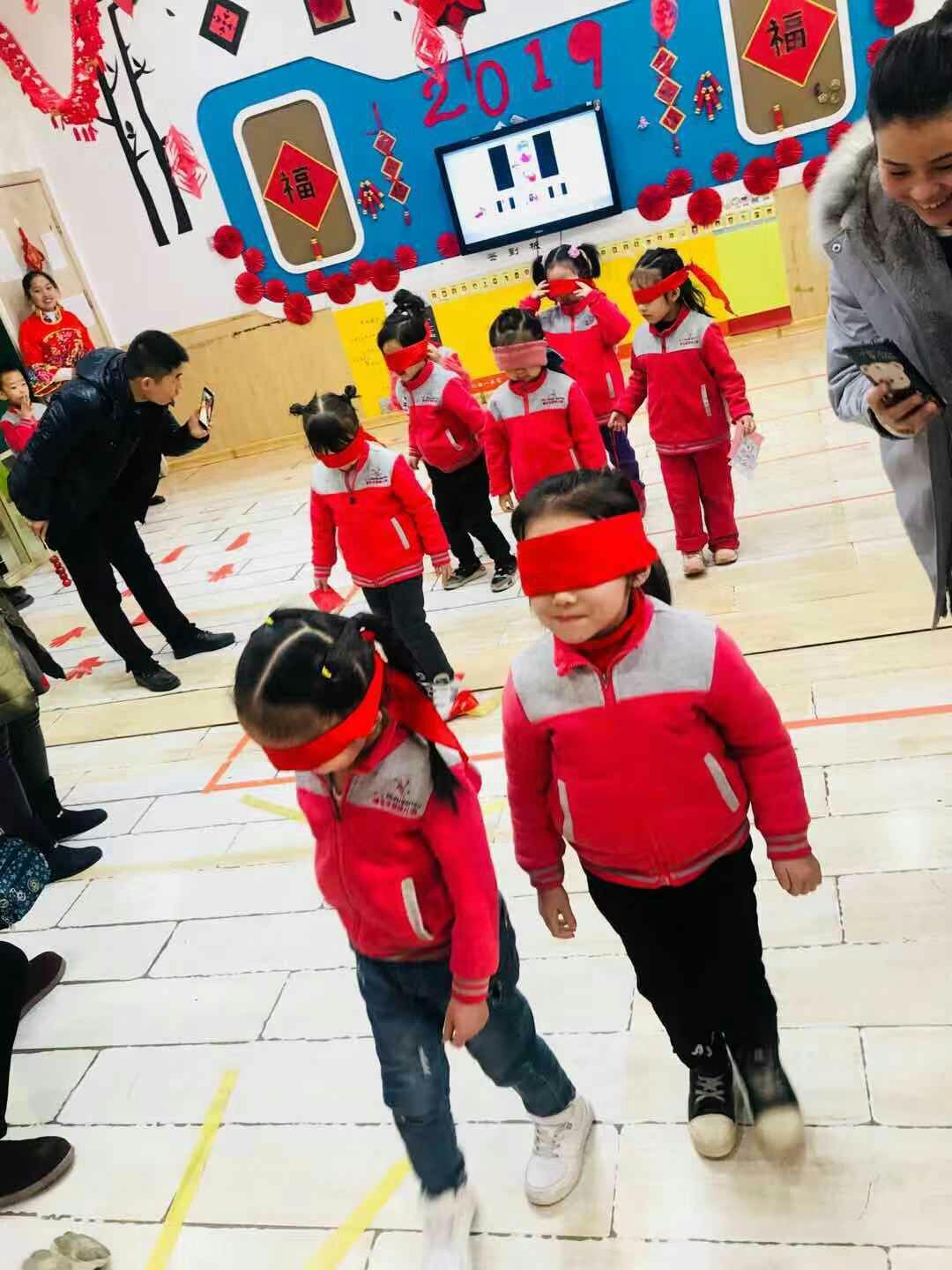 独眼小宝_独眼小宝给多少钱_独眼小宝好耶表情包