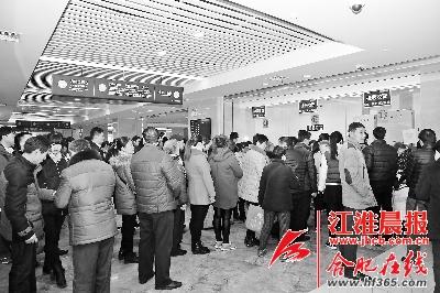 凿壁偷光找出十个不合理的地方_凿壁偷光可信吗_凿壁偷的故事