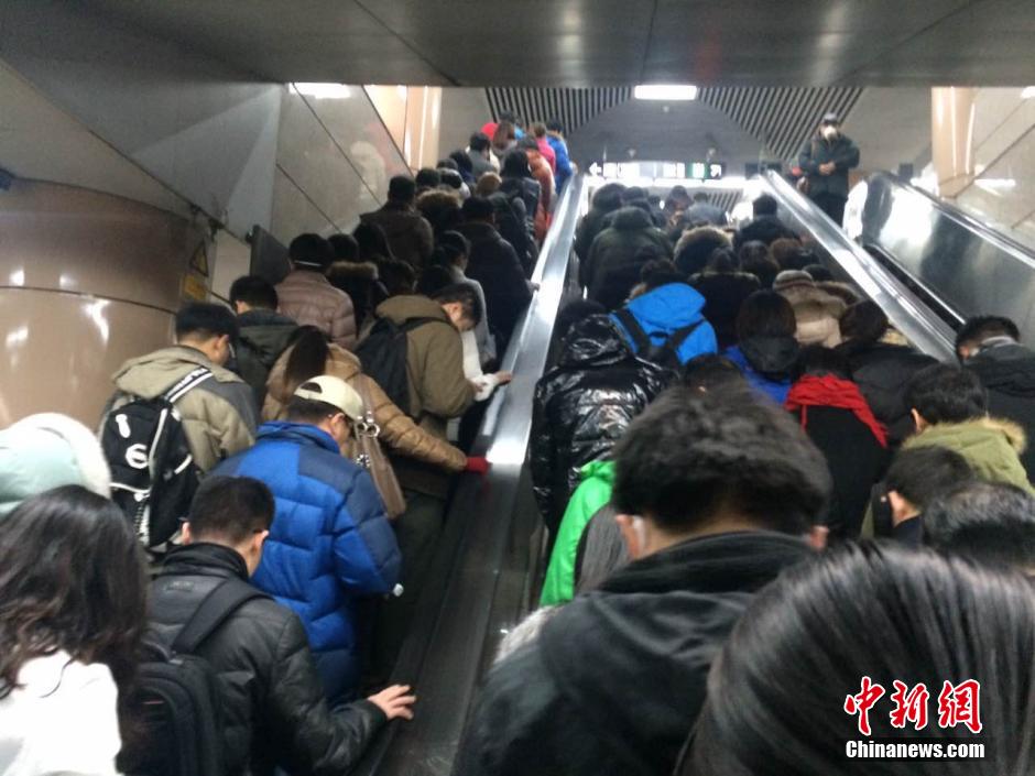 怎样下载地铁逃生_地铁逃生下载安装_地铁逃生国际服下载