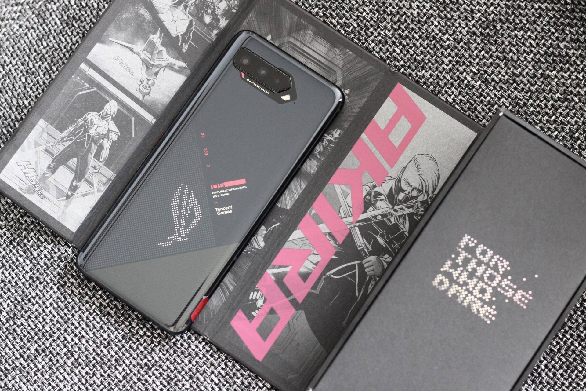 插板游戏手机模拟器_可以插别人的模拟器游戏手机_手机模拟器插件