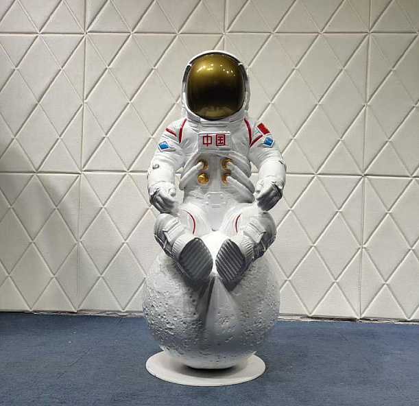 小超人奔向月球_超人月球奔向小说阅读_超人星球