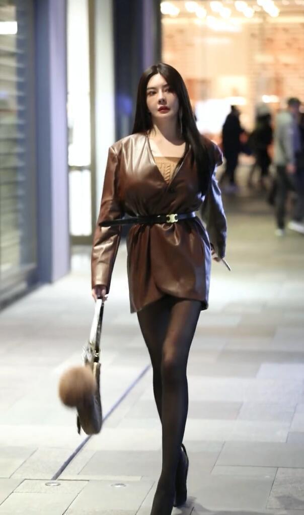 捆绑黑丝美女_捆绑黑丝美女_捆绑黑丝美女