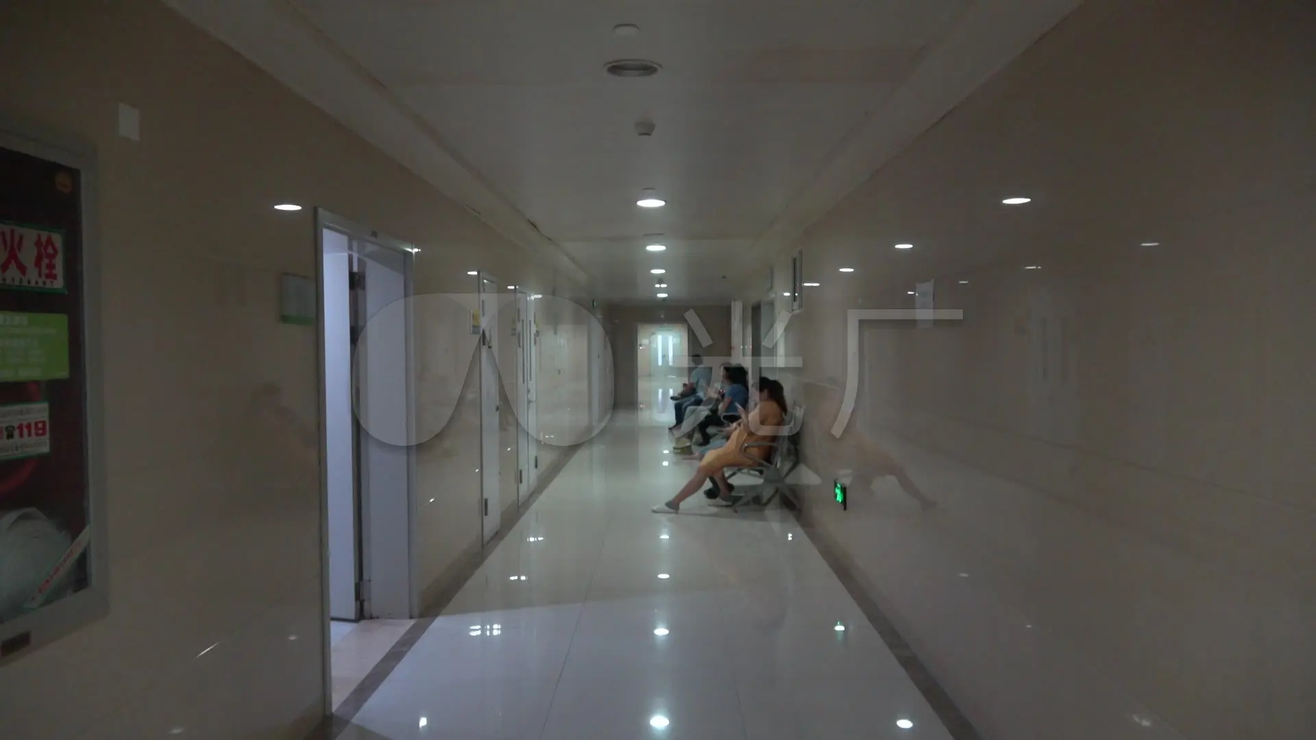 逃离医院_逃离医院就挺秃然的游戏攻略_逃离医院游戏