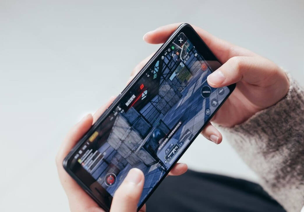 拆解rog游戏手机_rog手机怎么拆手机壳_rog3游戏手机拆机视频