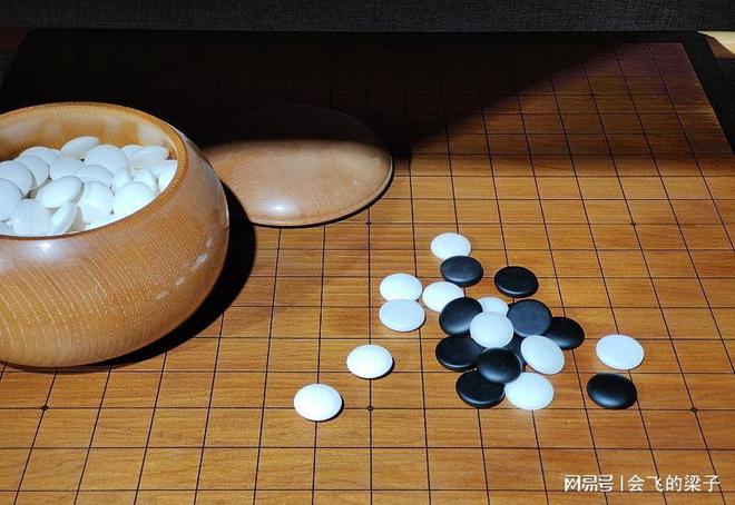 qq跳棋有手机版_qq游戏手机版 跳棋_qq跳棋游戏大厅