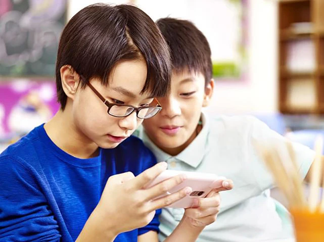 小孩玩喜欢手机游戏的原因_小孩玩喜欢手机游戏正常吗_3岁小孩喜欢玩的手机游戏
