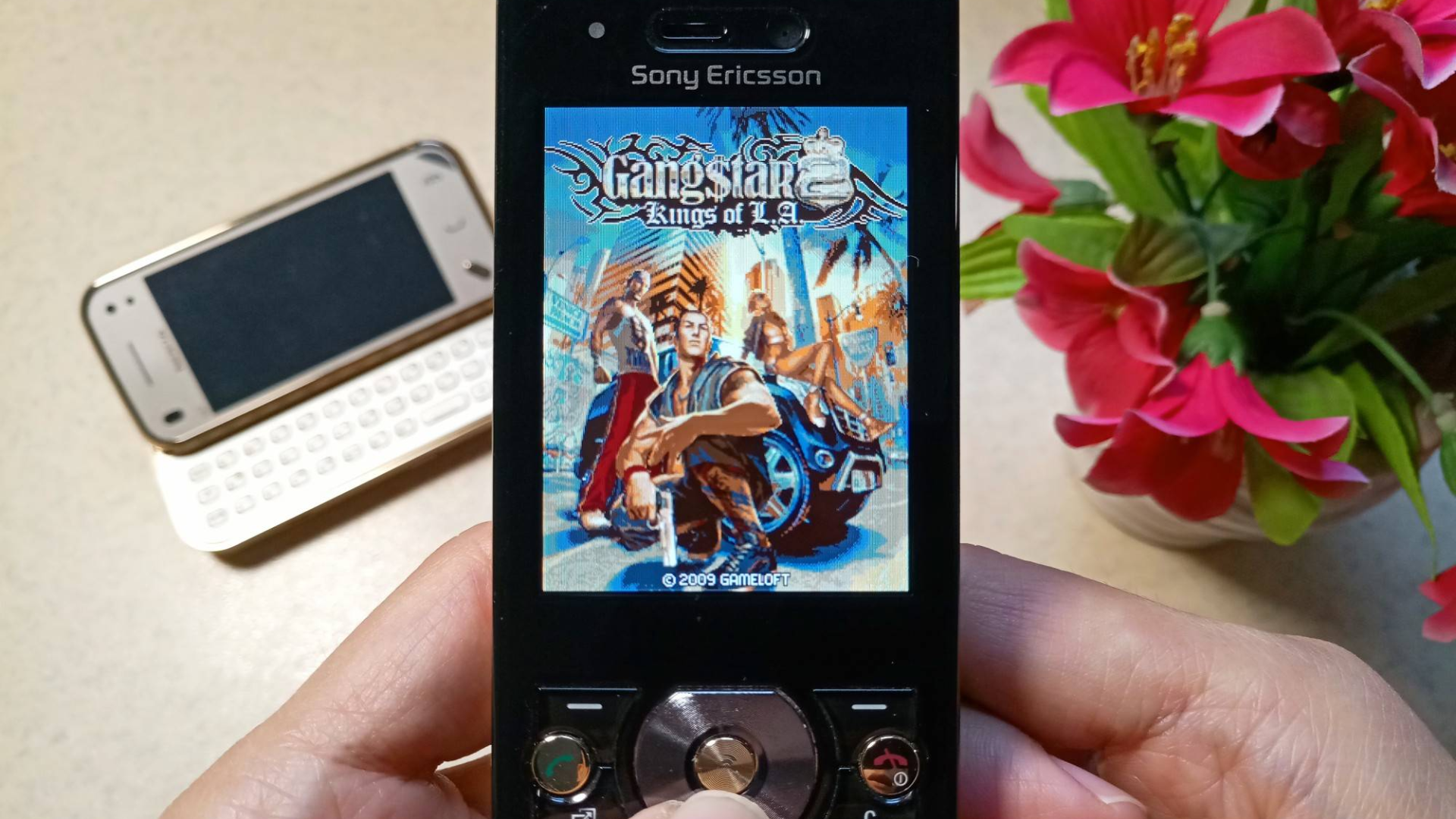 古董手机游戏大富翁_sony古董手机游戏_古董游戏