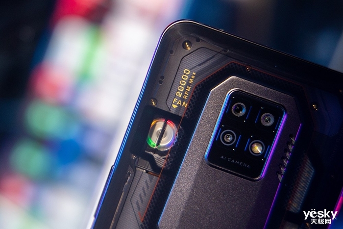 带屏的游戏手机_大屏幕手机游戏_屏幕游戏