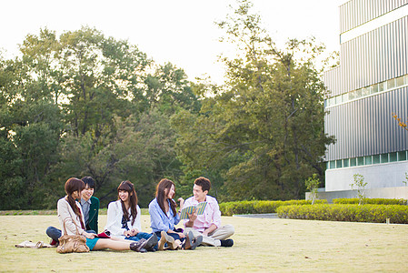 大学什么时间能玩手机游戏_大学生玩手机游戏_大学打游戏时间多吗
