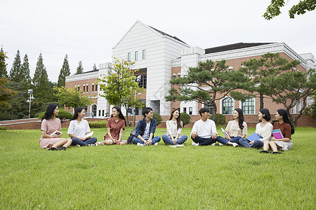 大学什么时间能玩手机游戏_大学生玩手机游戏_大学打游戏时间多吗