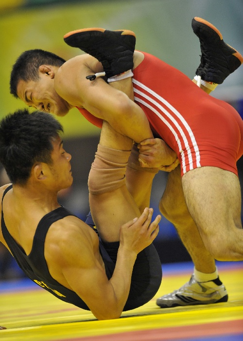 wwe摔跤小游戏_wwe摔跤游戏手机版_wwe摔跤手游下载