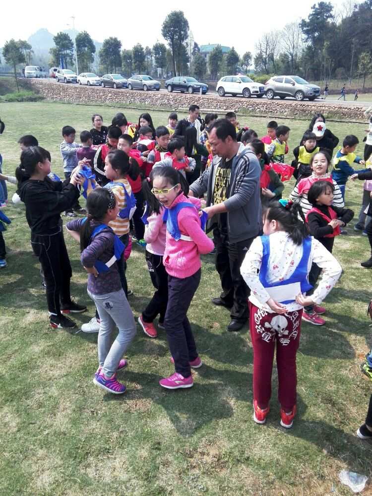 播放有图片的爸爸_爸爸游戏拼图_爸爸去哪儿2手机游戏图片