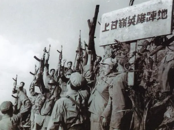朝鲜小孩玩手机游戏叫什么_朝鲜玩游戏吗_朝鲜小孩玩什么手机游戏