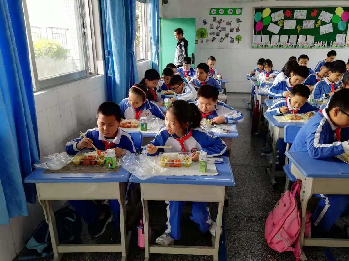 九月被十月摸九月全身_九月十四_九月寒风