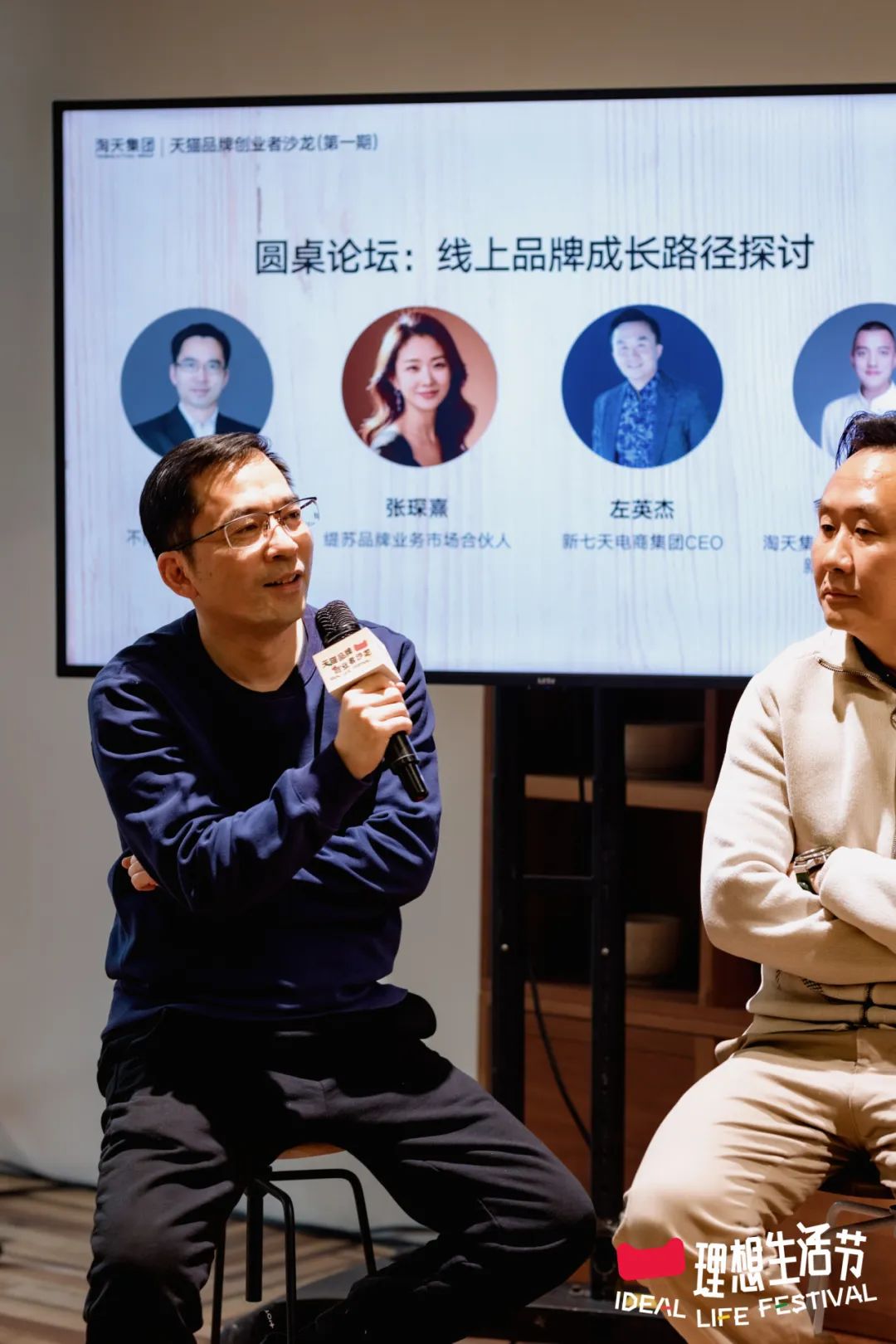 摩伽升降桌_摩伽人体工学椅怎么样_伽摩