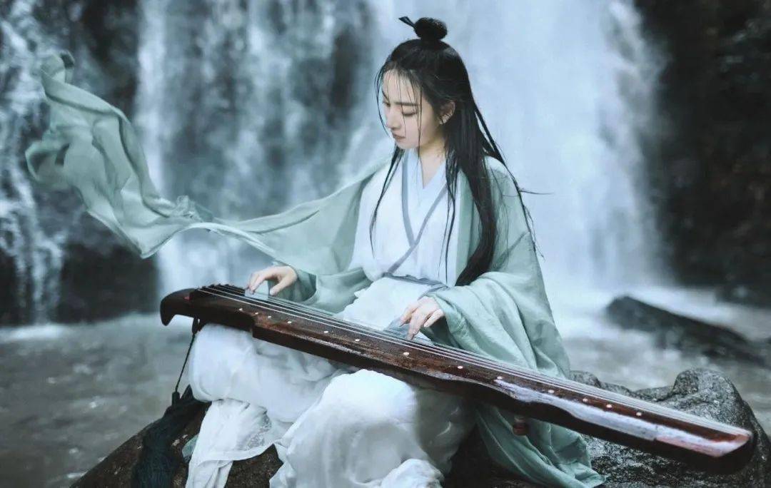 古琴弹手机游戏怎么玩_古琴弹奏游戏_弹古琴手机游戏