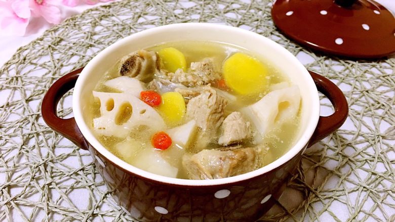 南方立冬吃饺子吗_南方立冬吃啥有讲究吗_南方立冬吃什么