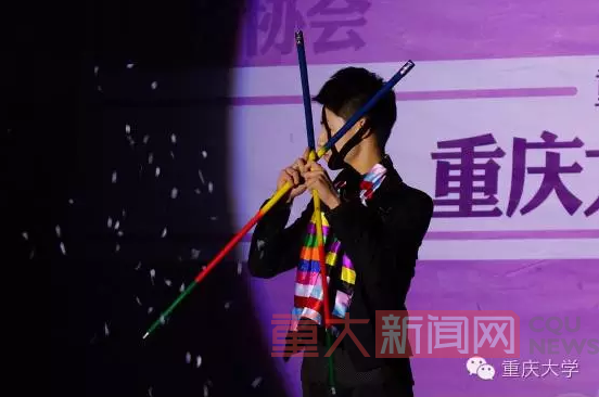 双貌的奥兹_双貌的奥兹_双貌的奥兹
