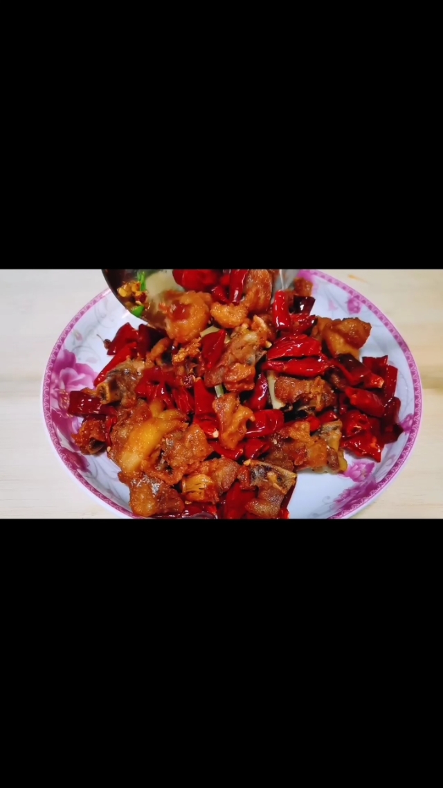 鸡吃米游戏_499元吃鸡手机开箱游戏_吃鸡开箱视频