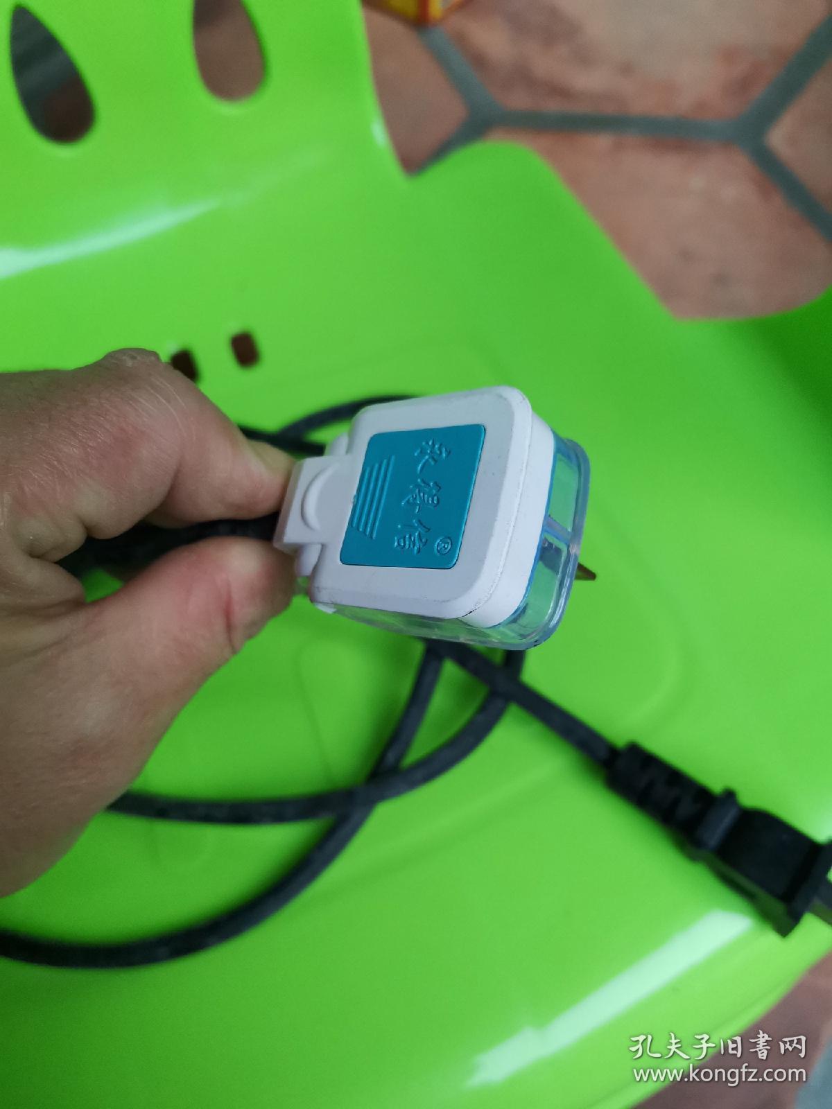 废旧手机改造玩具汽车游戏_改装旧玩具车_改造小汽车玩具