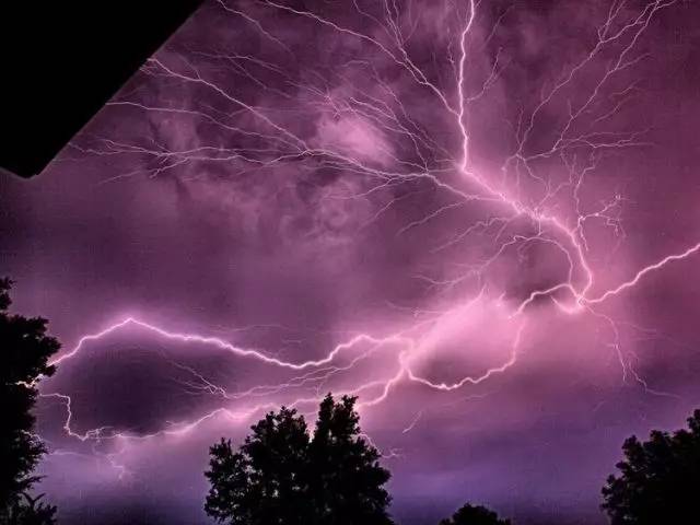 霹雳雷神电影_霹雳雷神_霹雳雷神和雷神一样吗