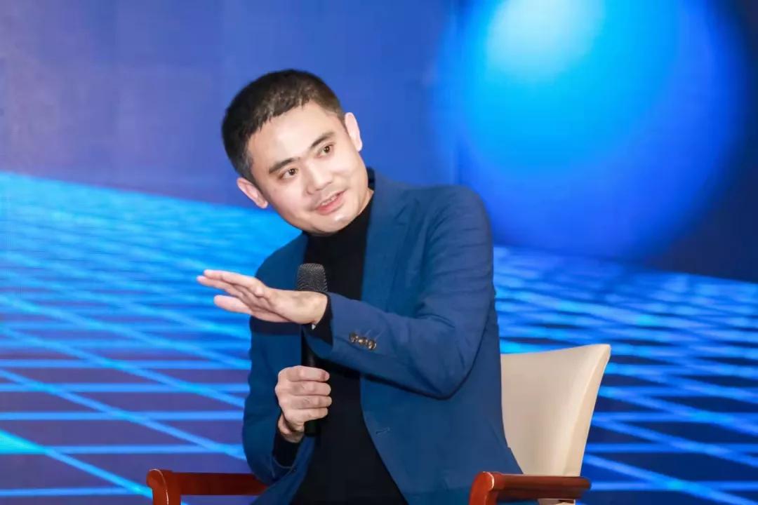八度网上论坛短片_短片论坛网上怎么下载_短片论坛网上下载