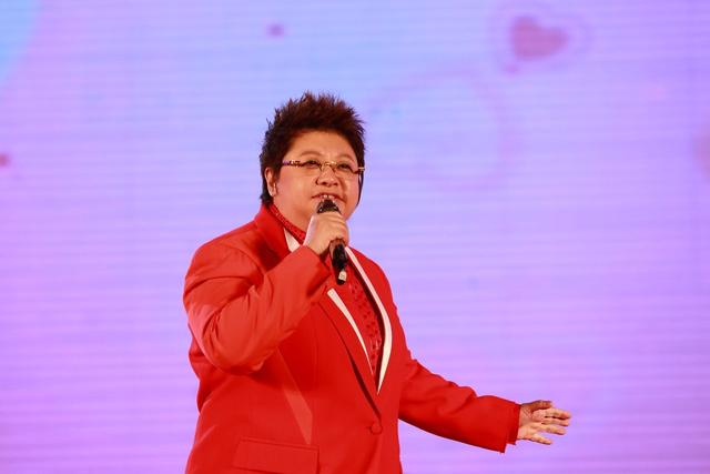 高晓松游戏代言_高晓松 手机游戏_高晓松玩游戏