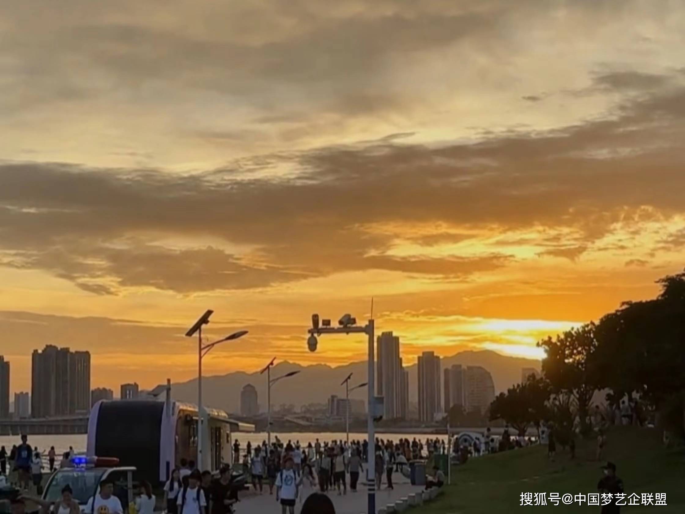 爱游戏手机客户端_端app官网_广州端爱教育咨询有限公司