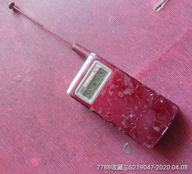 翻盖手机 闯关游戏-怀旧情怀：翻盖手机上的古朴闯关游戏带来的