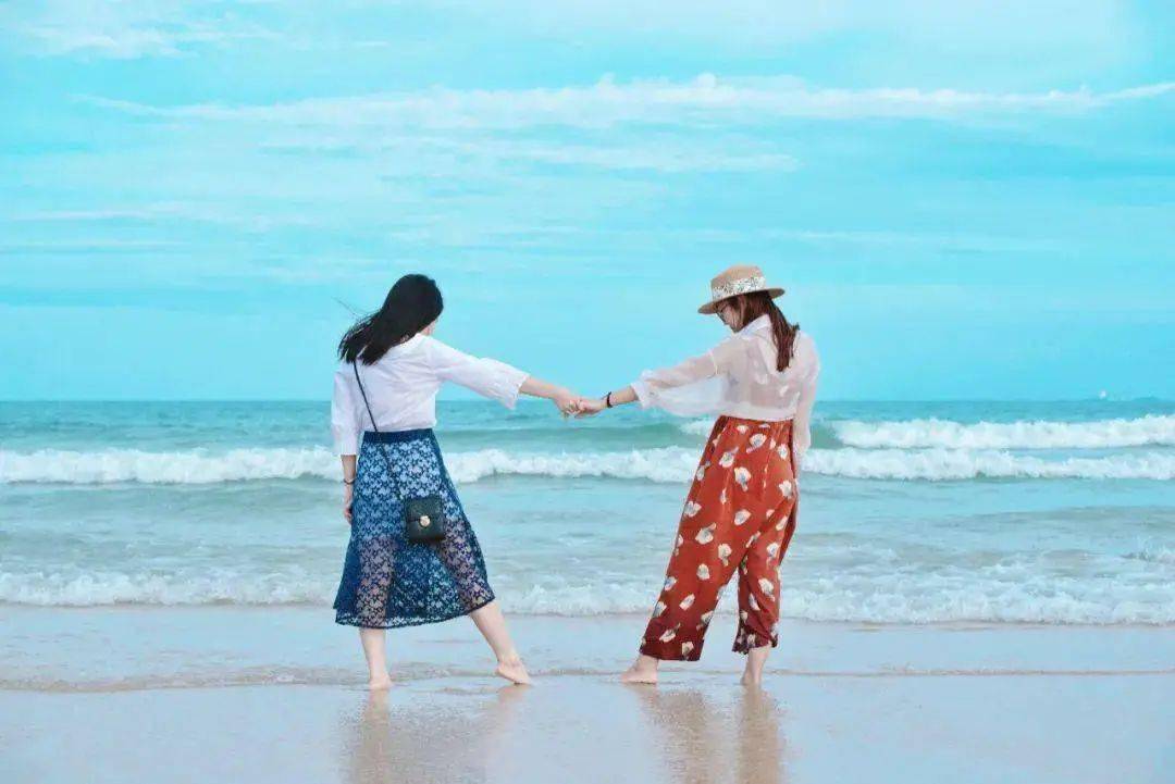 60岁乡村老妇生下一条白蛇_老妇人_老妇杀手