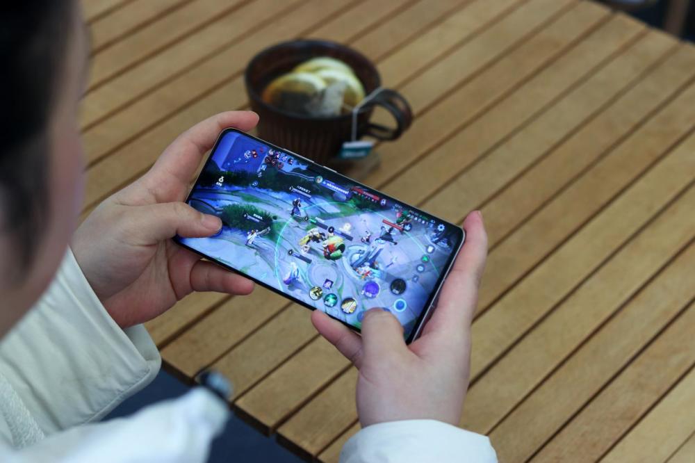 手机游戏到底能不能给学生玩_500到650的游戏手机_手机游戏到底有多氪金