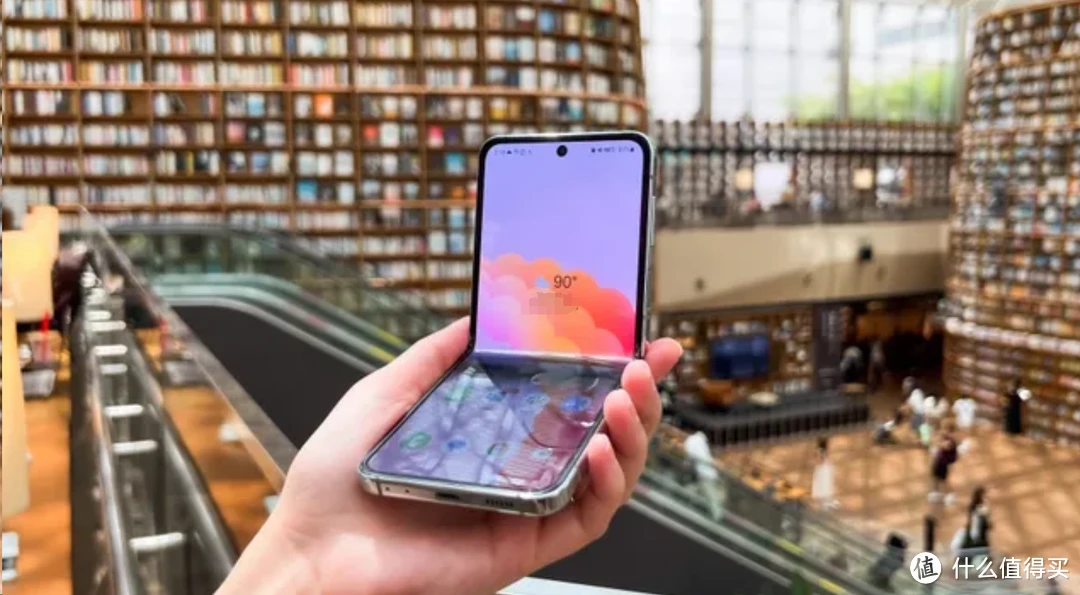 华为翻盖折叠屏手机_华为翻盖折叠手机最新款价格_华为折叠翻盖手机多少钱