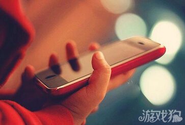 打游戏玩坏手机_坏玩打手机游戏的图片_手机打游戏毁手机吗
