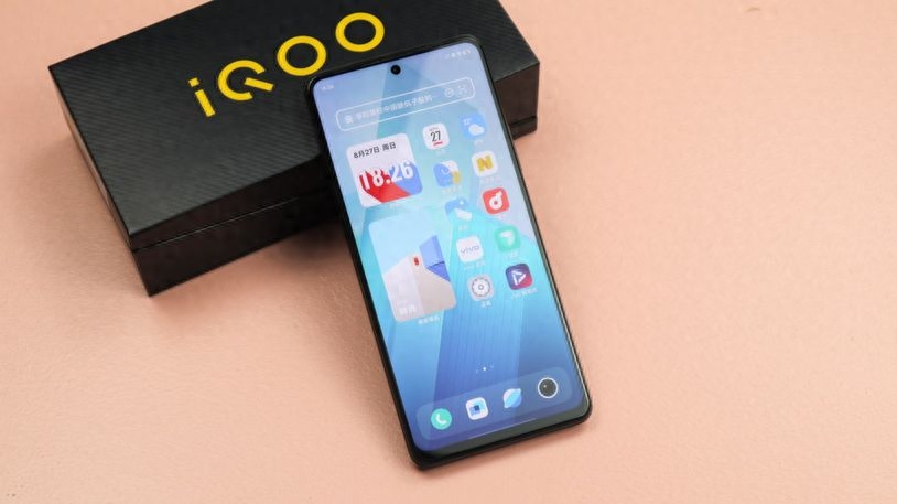 iqoo8是不是游戏手机_鸣潮是电脑游戏还是手机游戏_恐龙岛是电脑游戏还是手机游戏