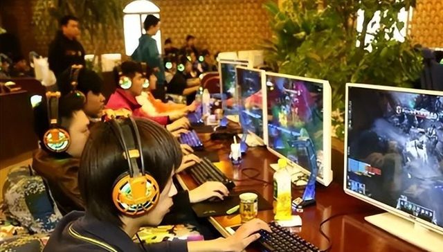 打手游伤手机吗_手游伤手机吗_带手机进游戏会有什么伤害
