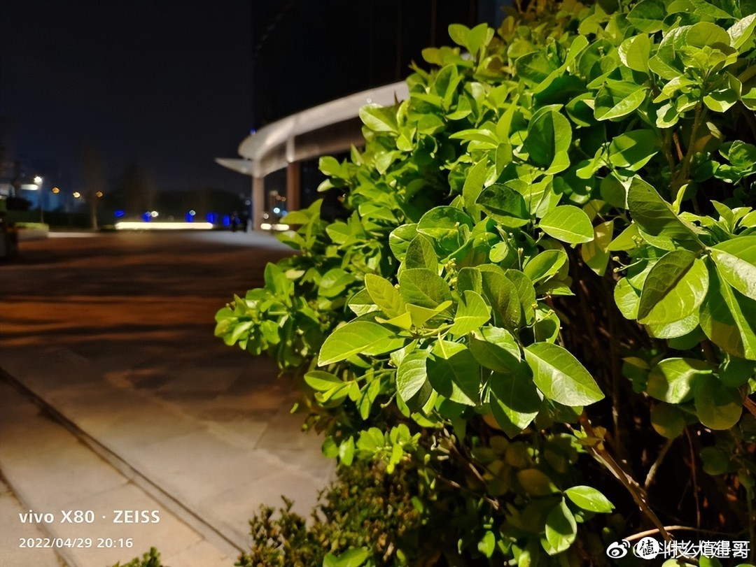 打游戏拍夜景手机推荐一下_拍夜景好的手机推荐_夜景好的游戏