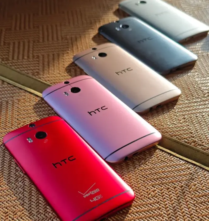htc手机像素游戏-还记得那些年我们用 HTC 手机玩的像素