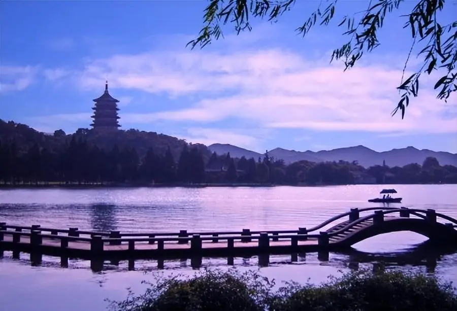 古娜.戴雅门_古圣戴始龙_圣戴雅添papa官网