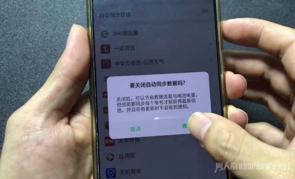手机打一把游戏烫到不得了_打游戏时手机发烫了怎么办_手机烫打游戏会卡吗