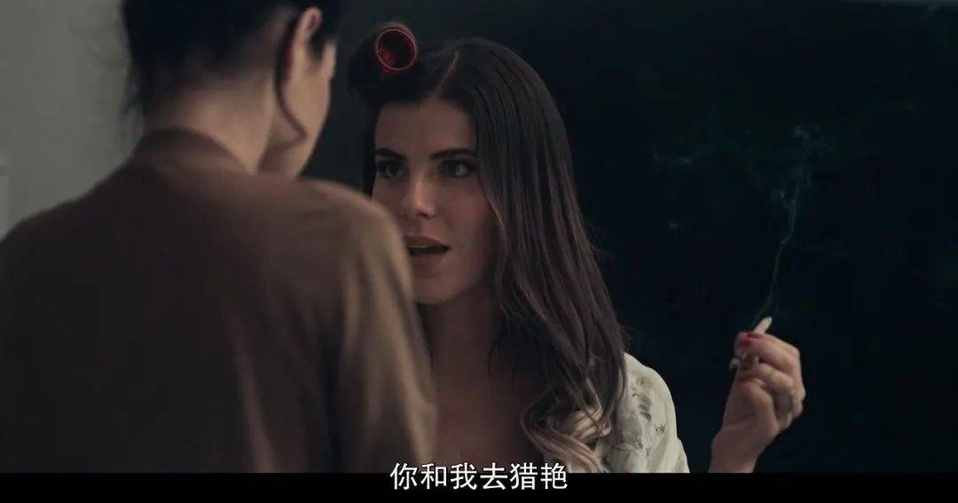 我的第一次辣妹经历：心跳加速的派对之夜