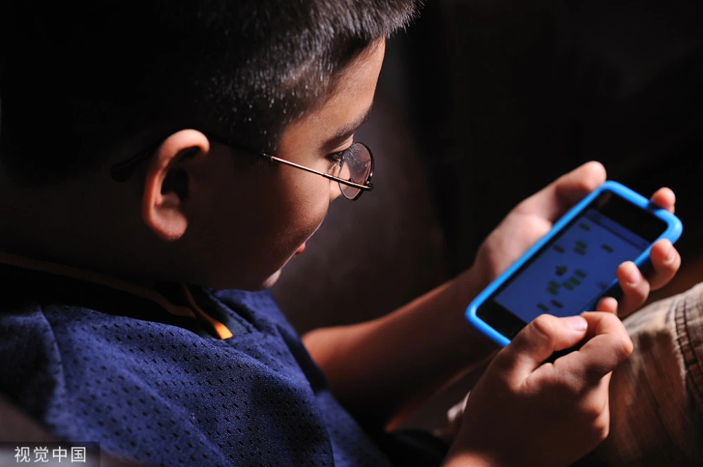 手机游戏俯角怎么打开_俯视角游戏手机_俯角手机游戏