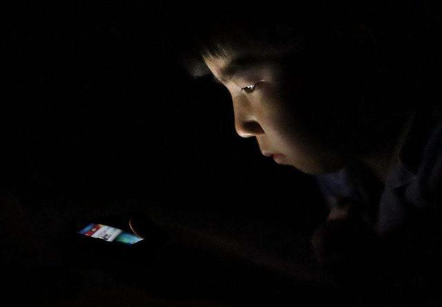 手机游戏部落冲突_手机游戏部落_bully手机游戏