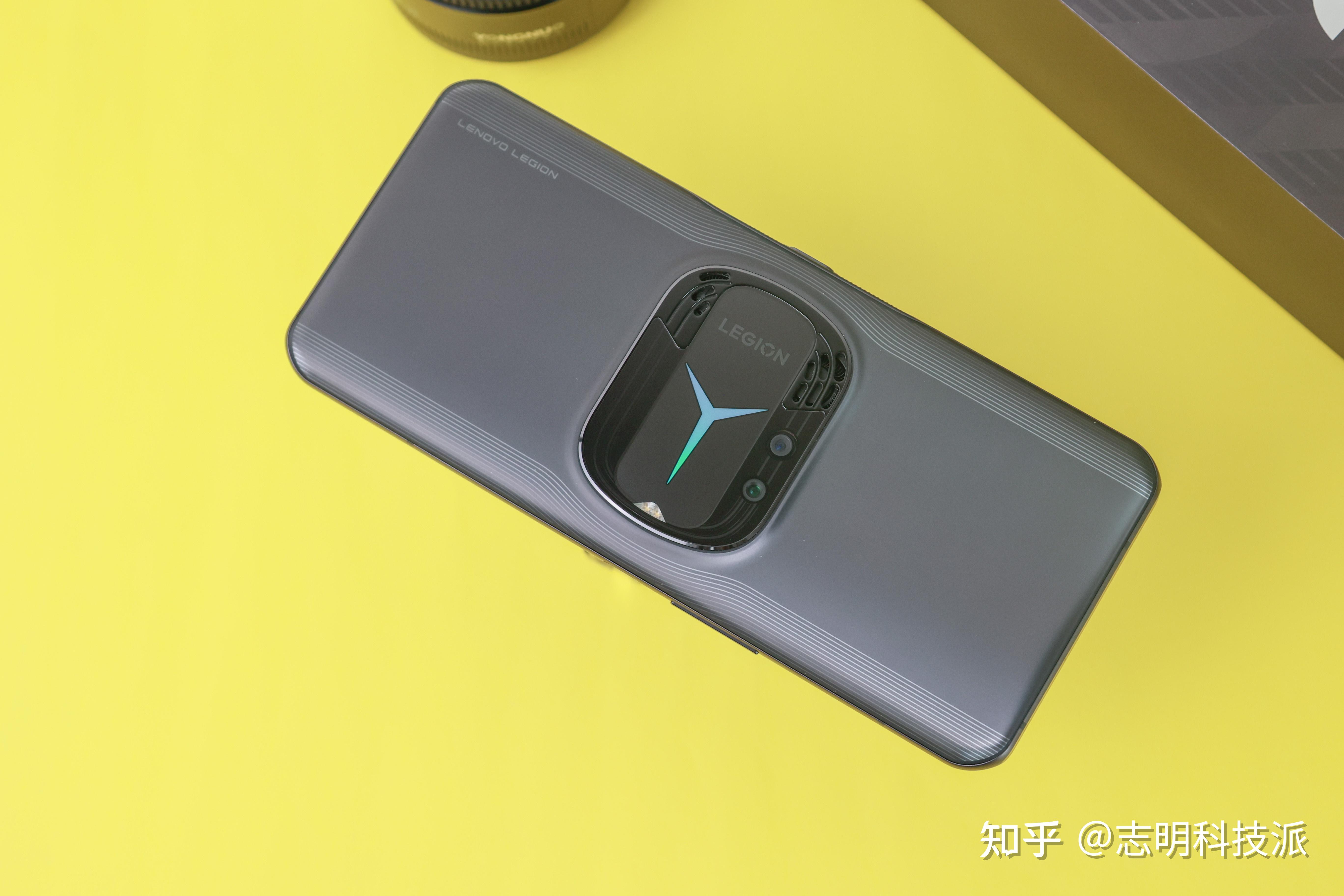 小型打手机游戏的软件_打游戏小型手机_可以打游戏的小手机